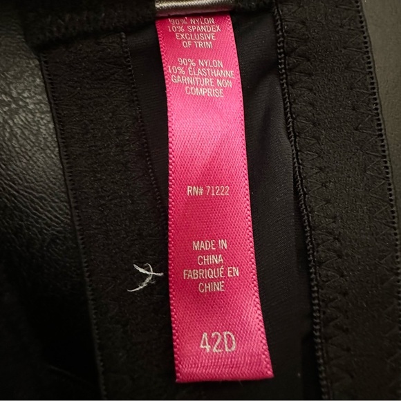 Vince Camuto Bra Size 42D Black Padded Underwire Adjustable Clasp Back - Picture 4 of 7